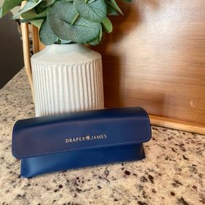 Draper James Sunglass case